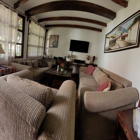 Villas Santa Ana-Ricardo アンティグア・グアテマラ エクステリア 写真