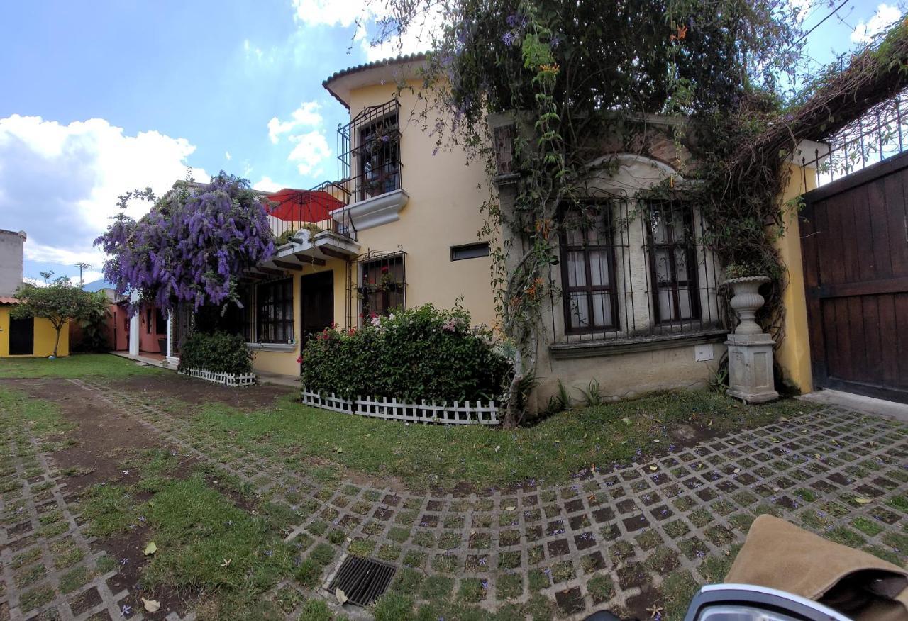 Villas Santa Ana-Ricardo アンティグア・グアテマラ エクステリア 写真